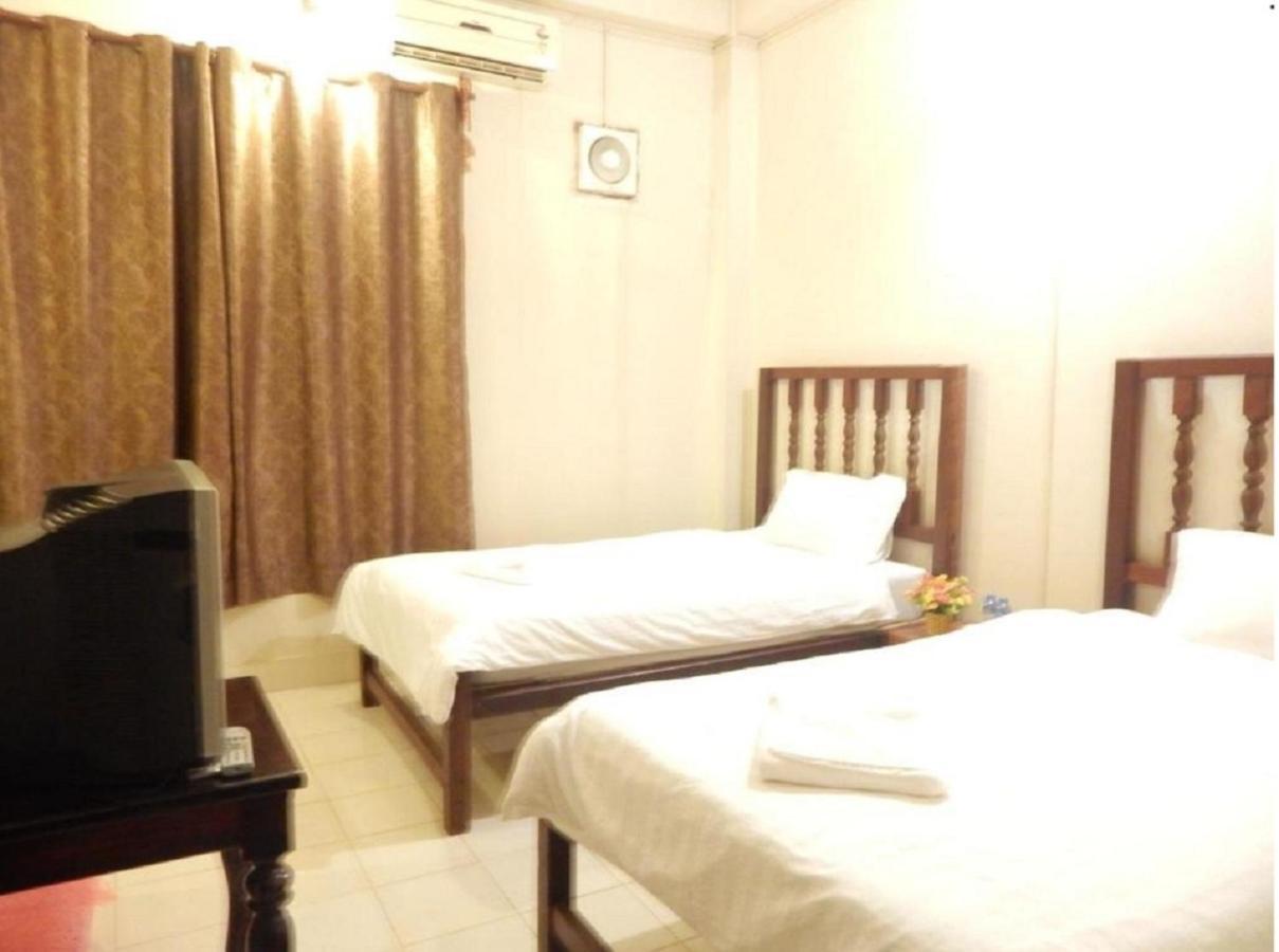 Vang Vieng Camellia Hotel Exteriör bild
