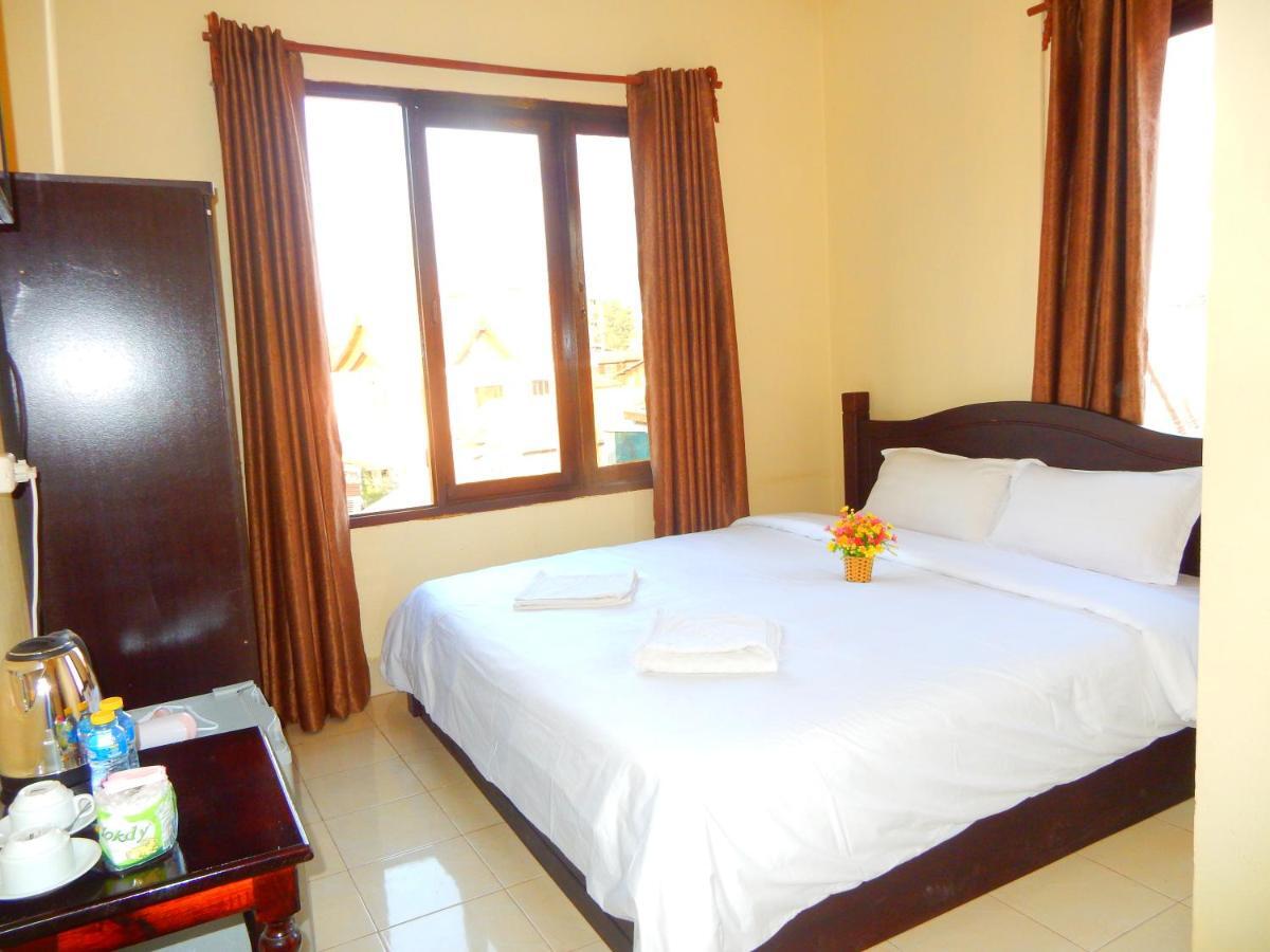 Vang Vieng Camellia Hotel Exteriör bild