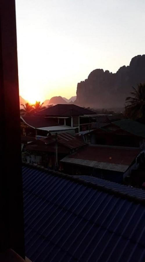 Vang Vieng Camellia Hotel Exteriör bild